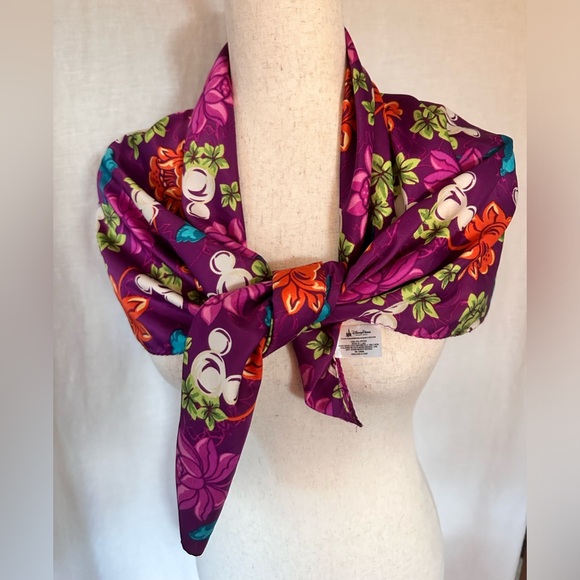 Disney Scarf!! Hawaiian Floral Design With Mickey Icons - Picture 3 of 8